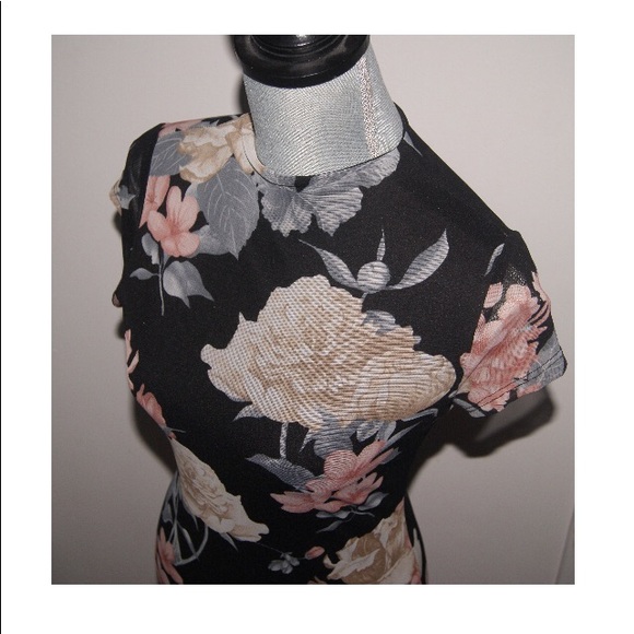 Midi dress. - Picture 3 of 5